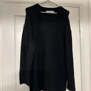Zara Women's Black Crew Neck Sweater